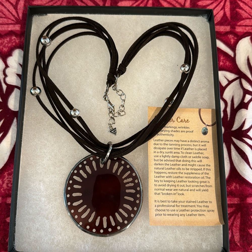 Silpada Designs Shell Pendant Necklace